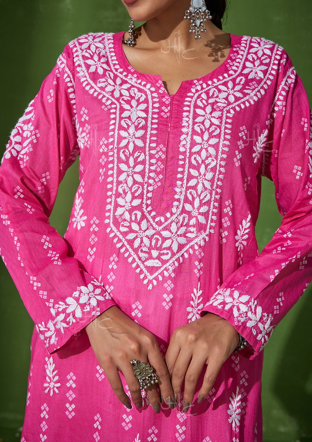 HOC Women Mira Chikankari Mulmul Straight Kurta